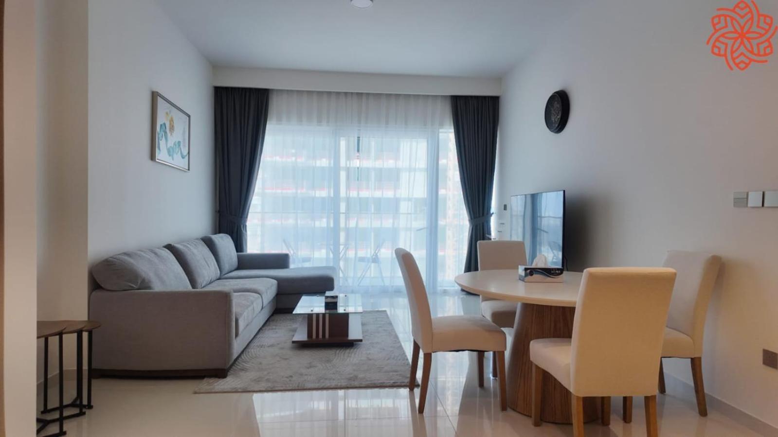 Beachfront 1 Bedroom Apartment
