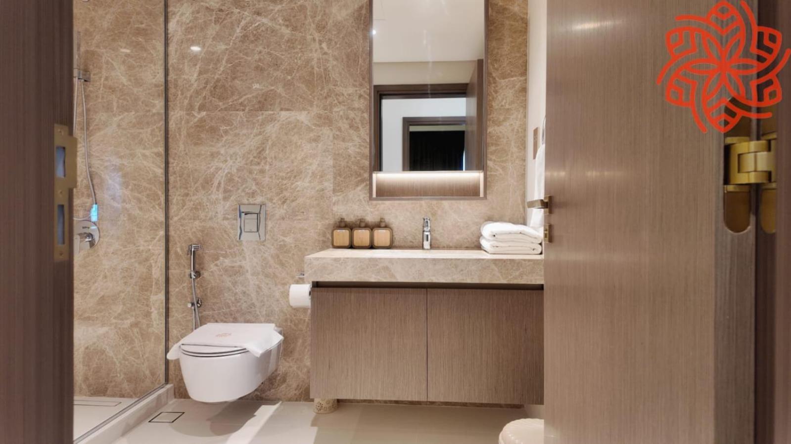 Beachfront 1 Bedroom * Dubai